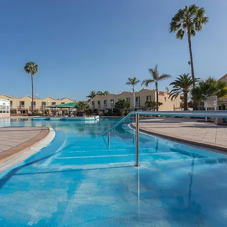 Flatguest - Green Oasis Ferly's Piscina En Reformas